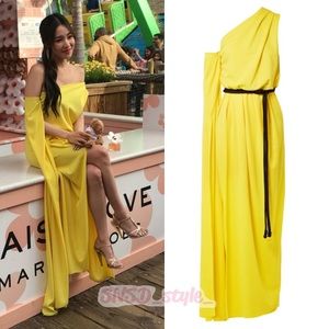 RUNWAY MARC JACOBS Belted one-shoulder crepe Greek Goddess gown